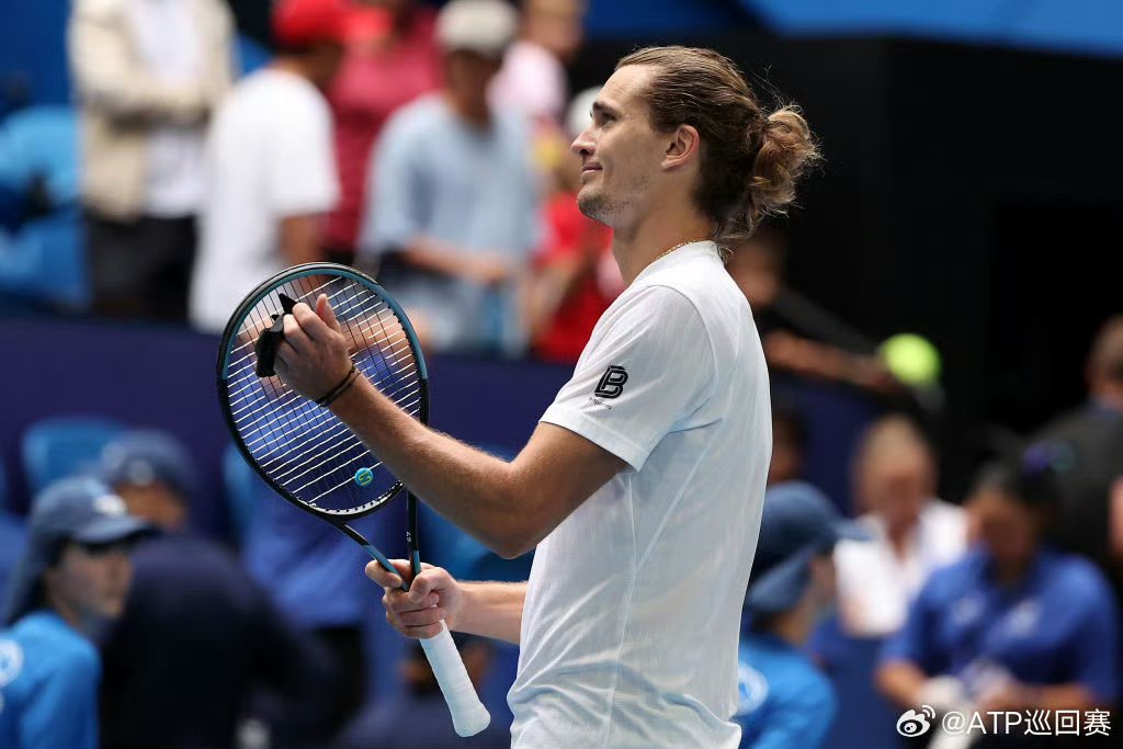 开云体育登录-年终总决赛碾压拉沃尔杯，兹维列夫惊艳四座