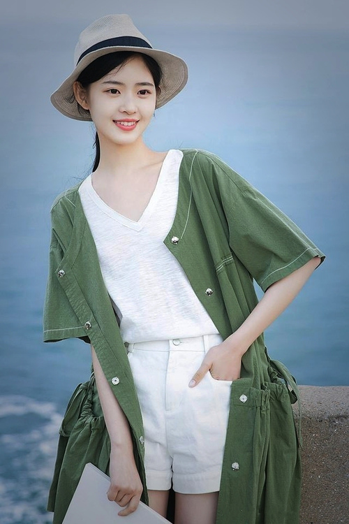 当F1战车熄火时，篮球场的手术刀正在划破夜空