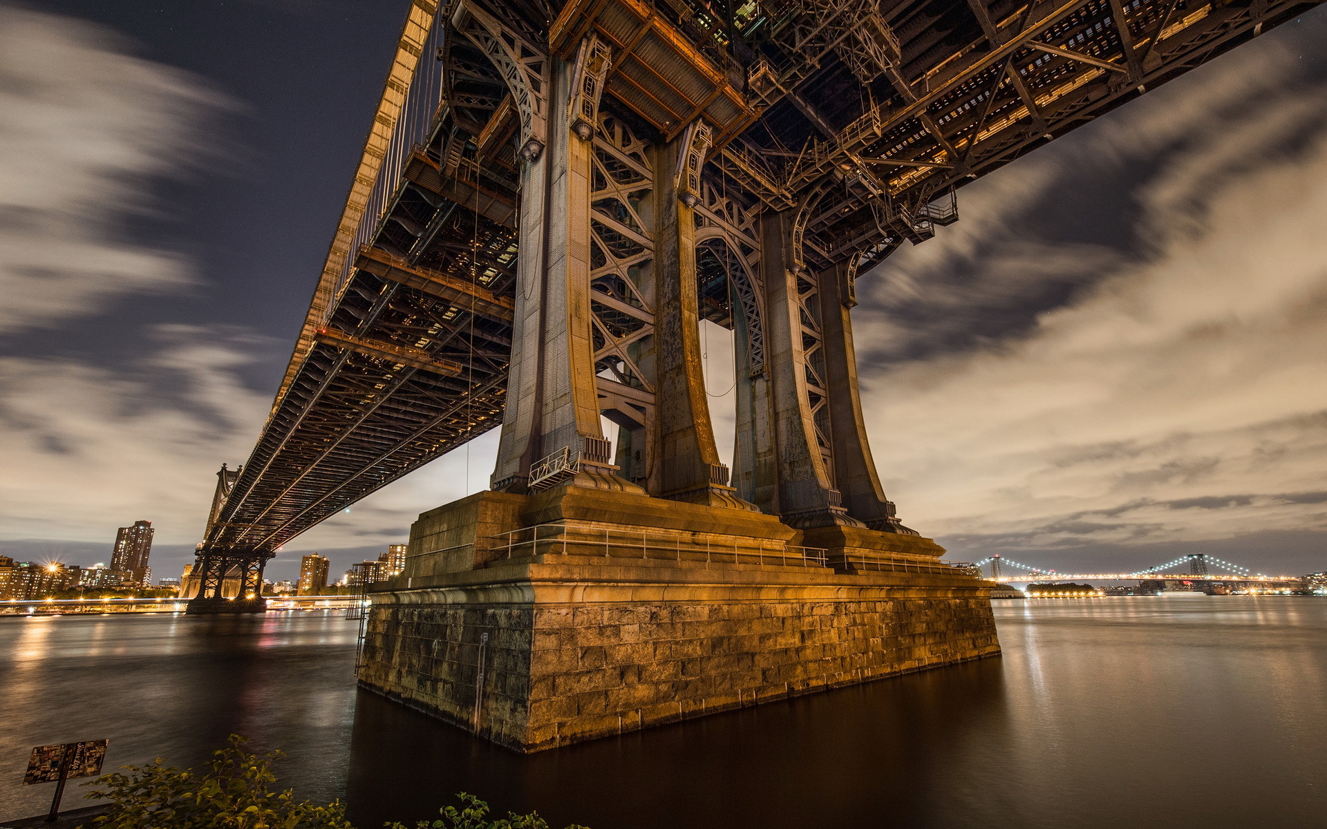 法比尼奥点射定乾坤，贝蒂斯硬仗力克乌克兰劲旅